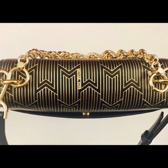 MICHAEL KORS GOLD CHAIN - Picture 5 of 7